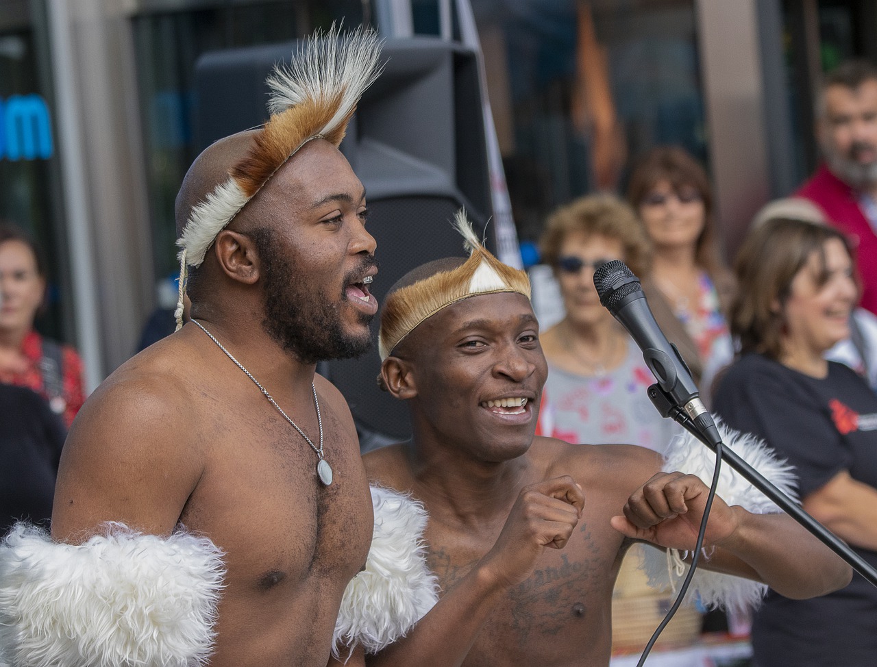 Men Street Performers African  - Illuvis / Pixabay