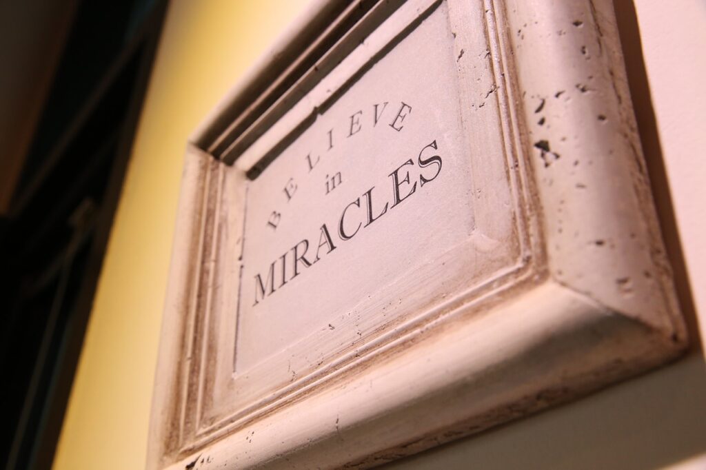 Miracle Picture Frame Miracle  - diibdiib1 / Pixabay