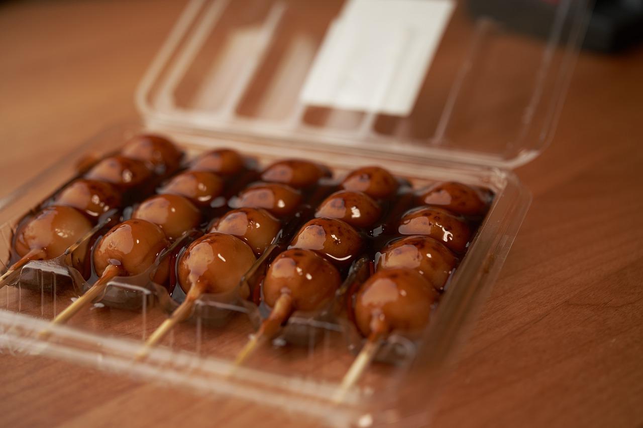 Mitarashi Dango Food Japanese - Kotaro-Studio / Pixabay