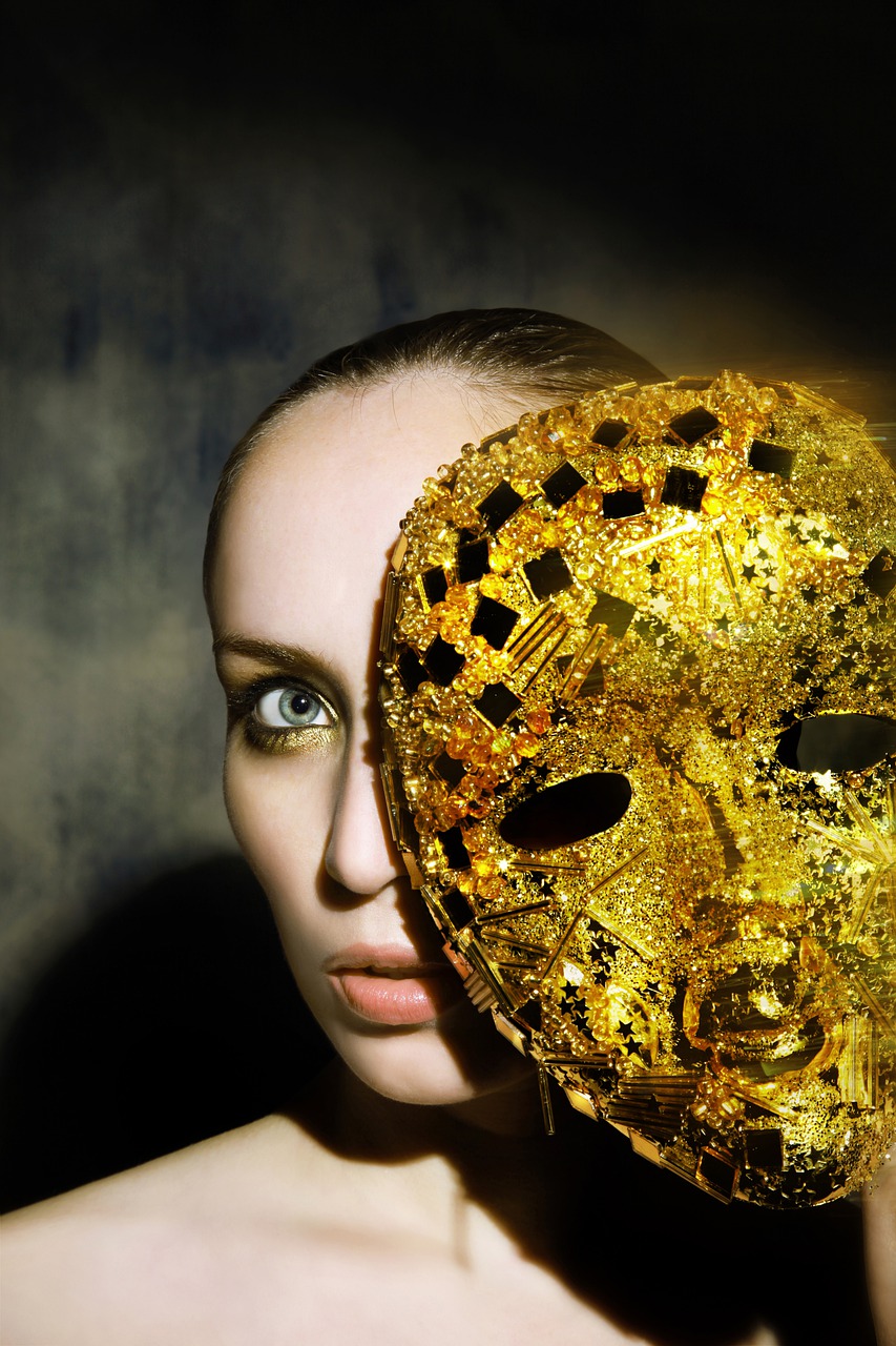 Model Female Woman Portrait Makeup  - Nika_Akin / Pixabay