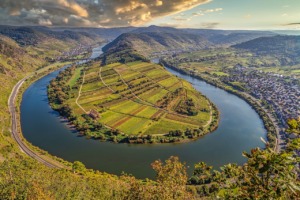 Moselle Loop Germany River  - analogicus / Pixabay