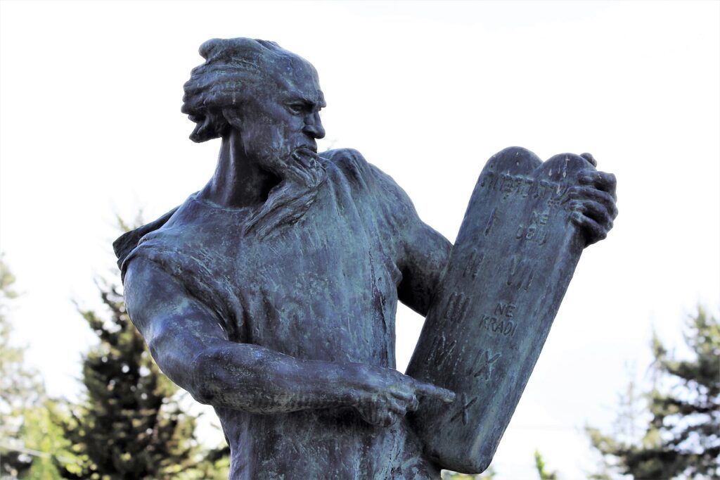 Moses Sculpture Ten Commands Statue  - GoranH / Pixabay