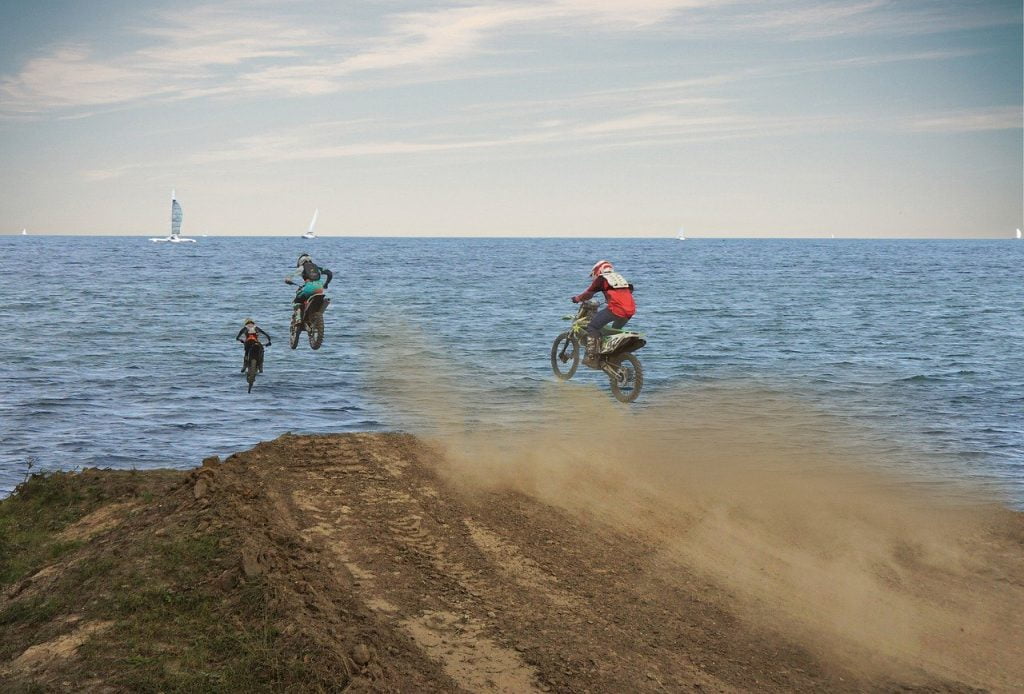 Motocross Race Sports Racing  - Nico_Boersen / Pixabay