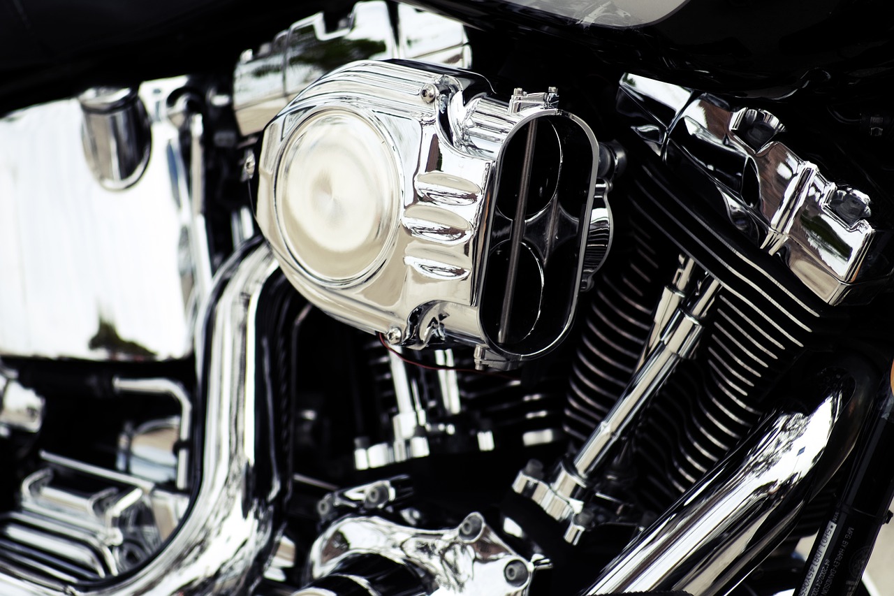 Motorcycle Details Engine Chrome - jeanelie / Pixabay