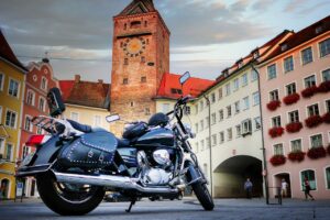 Motorcycle Square Old Town Park  - fietzfotos / Pixabay