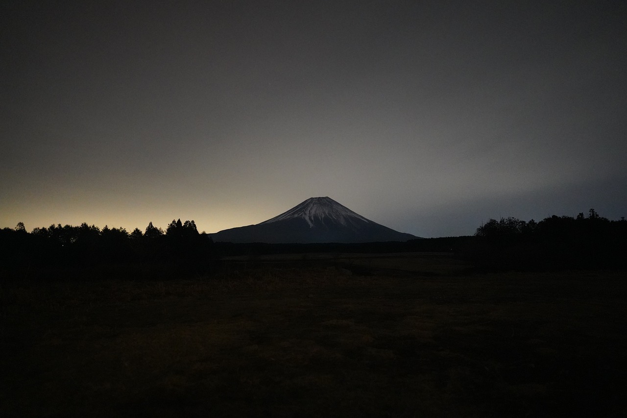 Mount Fuji Sunrise Morning Mood  - ttakec / Pixabay