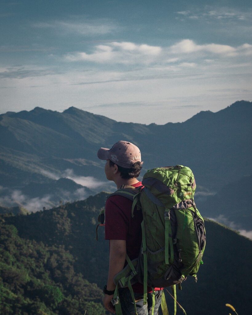Mountain Man Backpack Hiker  - gifa1998 / Pixabay