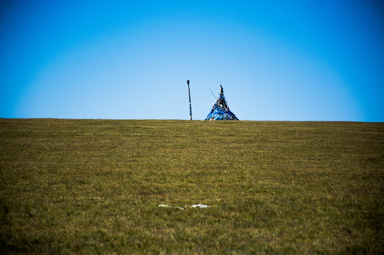 Mountain Peak Nomadic Mongolia  - Nyamdorj / Pixabay