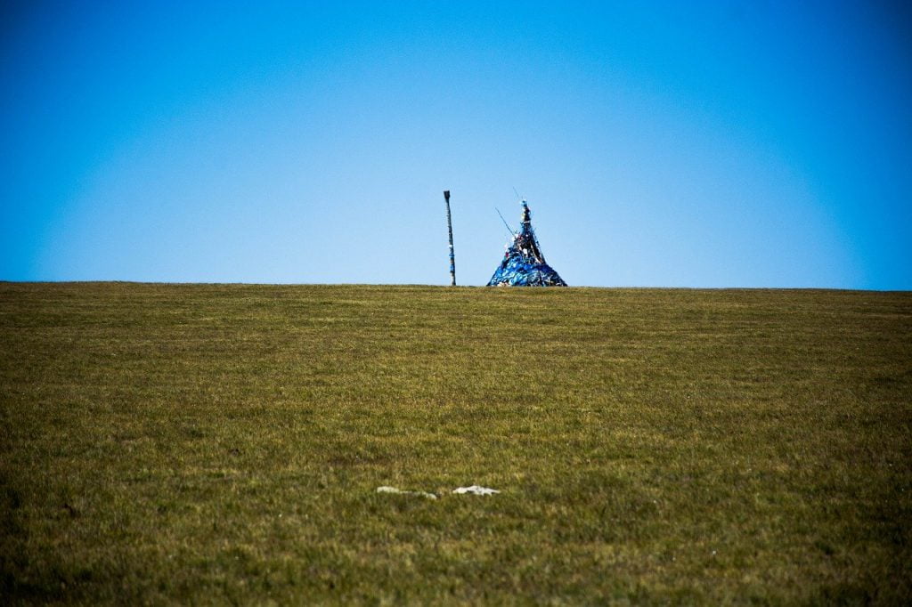 Mountain Peak Nomadic Mongolia  - Nyamdorj / Pixabay