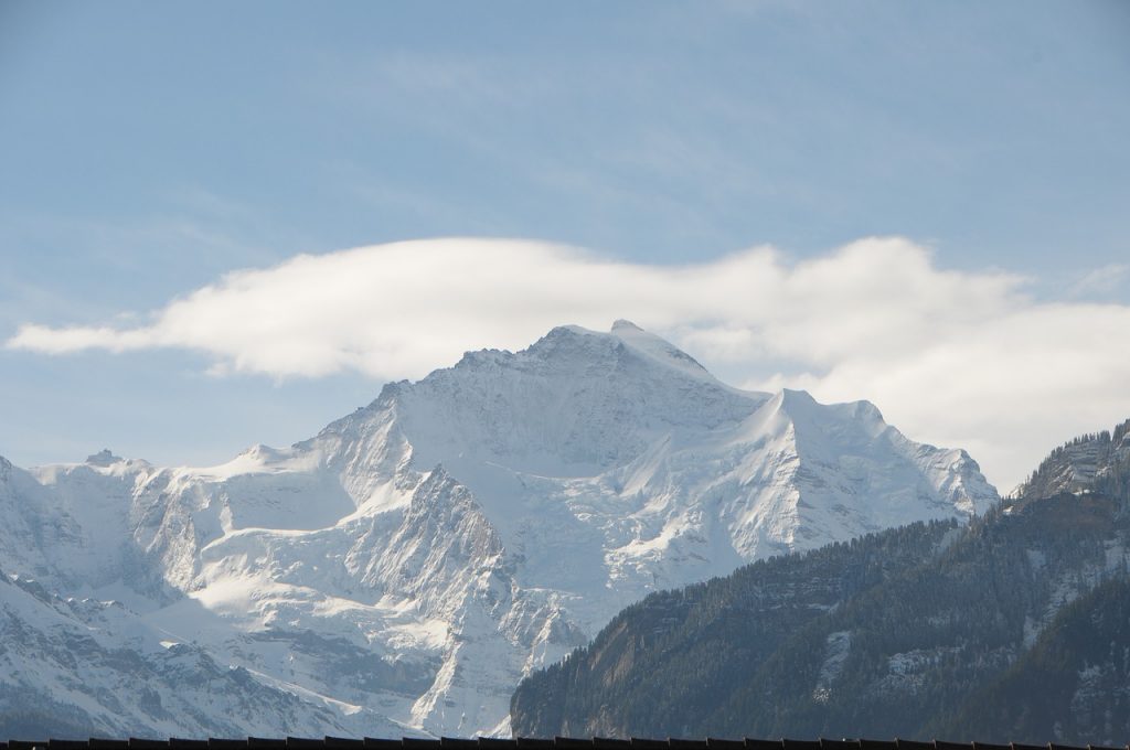 Mountain Winter Snow Alpine  - Maryblau / Pixabay
