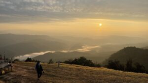 Mountains Sunset Human Peak Summit  - ramrai / Pixabay