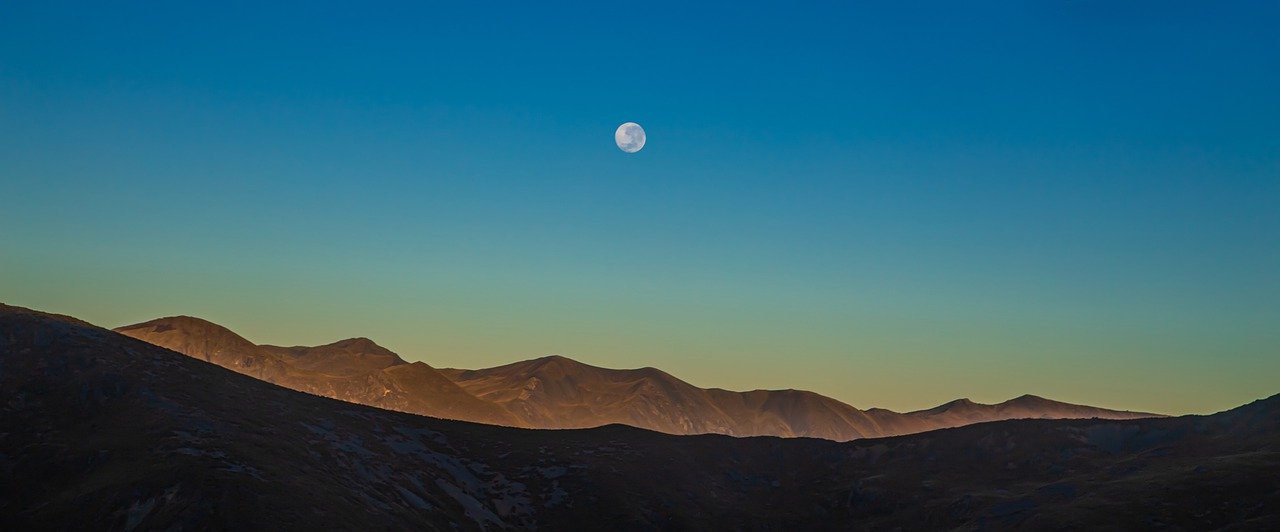 Nature Mountains Moon Full Moon - YelenaWhiteCrow / Pixabay
