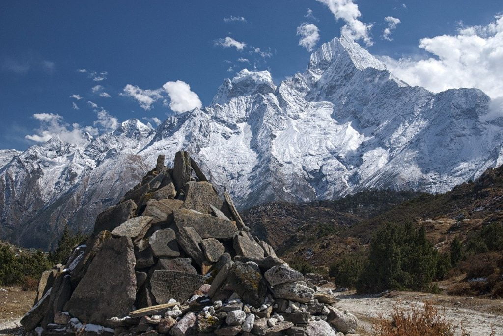 Nepal Mountaine Rock Glacier  - orangetigra / Pixabay
