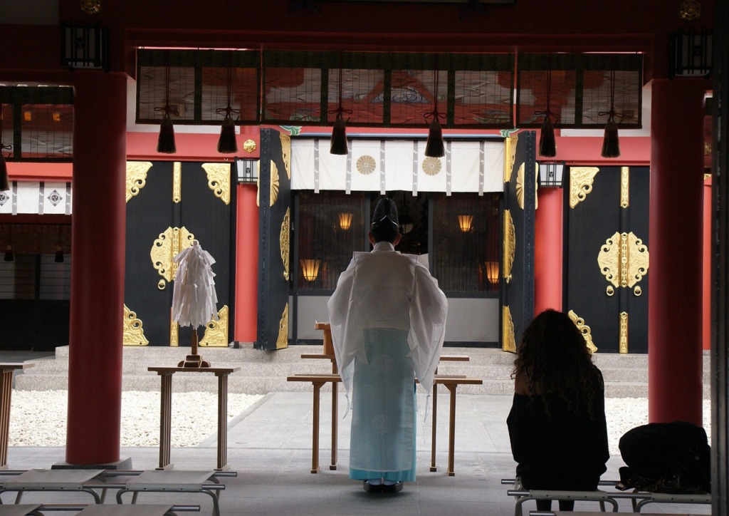 Okinawa Temple Ritual Japan  - jeniffertn / Pixabay