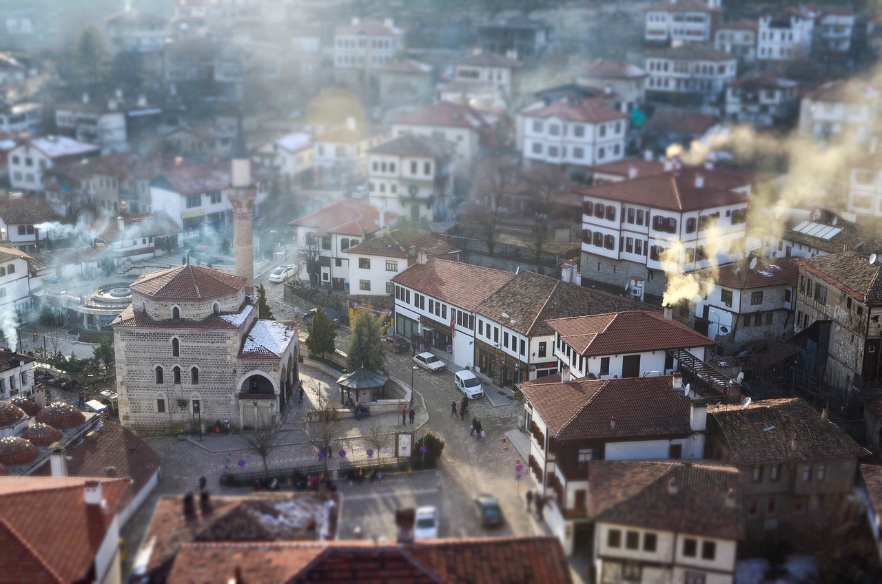 Old City Architecture Streets  - Aes__ / Pixabay