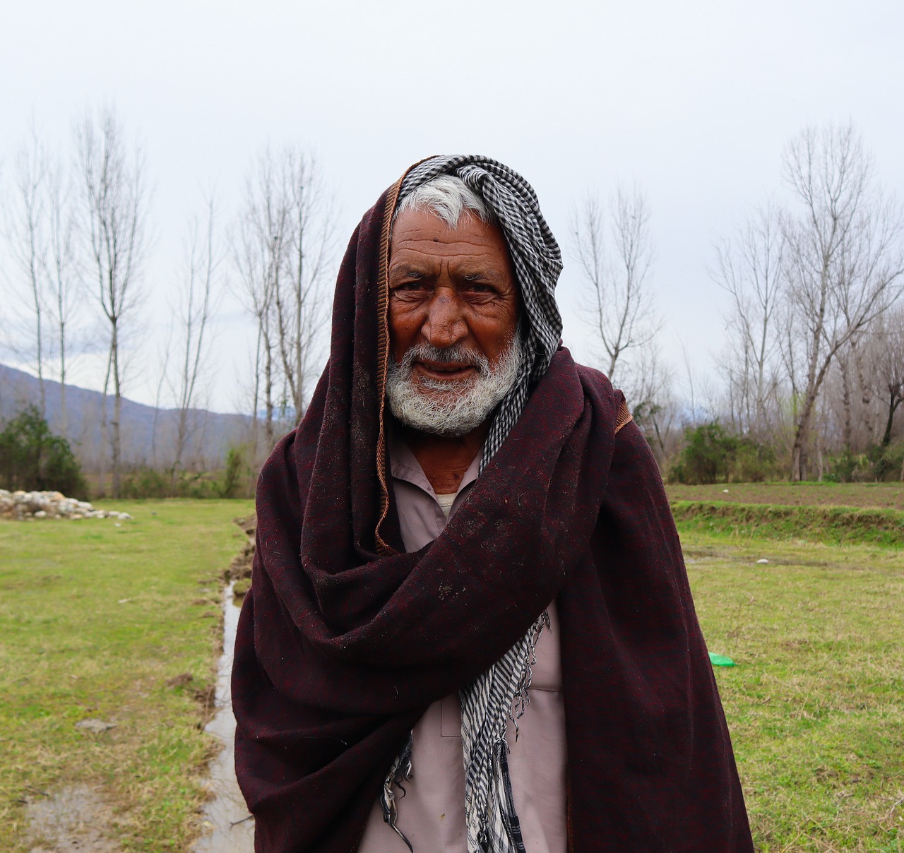 Oldman Farmer Sufficient - Anab_Swati / Pixabay