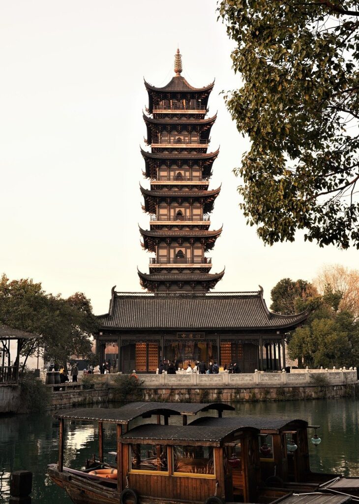 Pagoda Temple Architecture Asia  - aKasakow / Pixabay