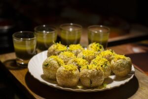 Pani Puri Spicy Fresh Homemade  - vrushabhrevankar / Pixabay