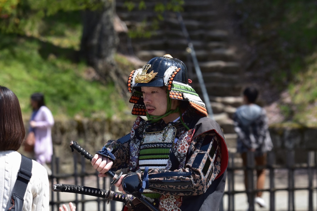 People Male Samurai Armor Helmet  - Cock-Robin / Pixabay