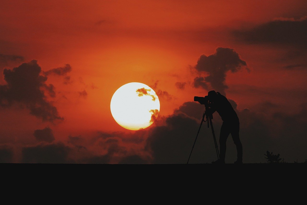 Photography Photo Camera Film  - AlemCoksa / Pixabay