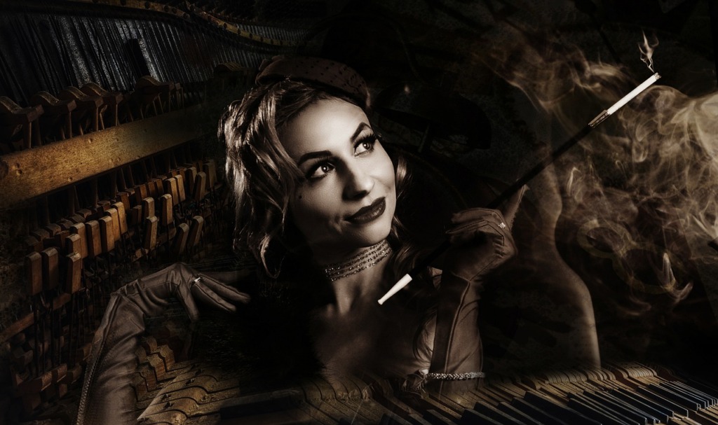 Piano Girl Female Piano Smoking  - Ri_Ya / Pixabay