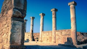 Pillars Columns Ruins Columnar  - fietzfotos / Pixabay