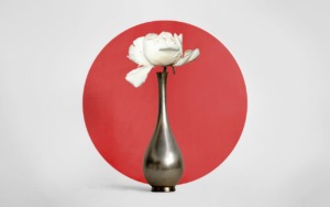 Pion Flower Vase Japanese Flag  - avalontree / Pixabay