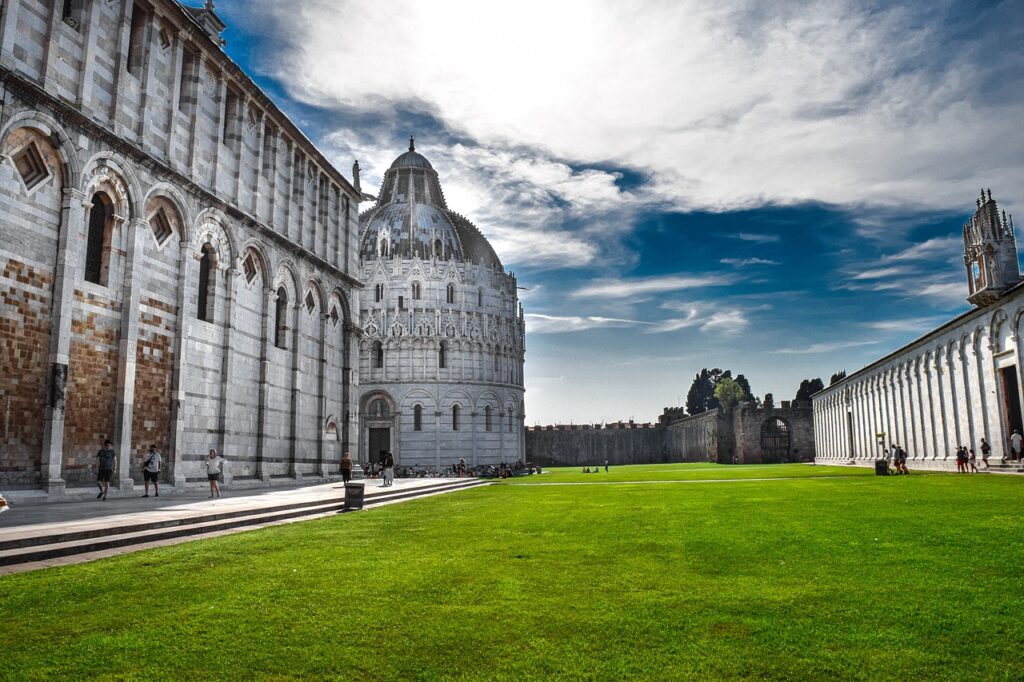 Pisa Cathedral Italy Architecture  - Dmitry_Bukhantsov / Pixabay