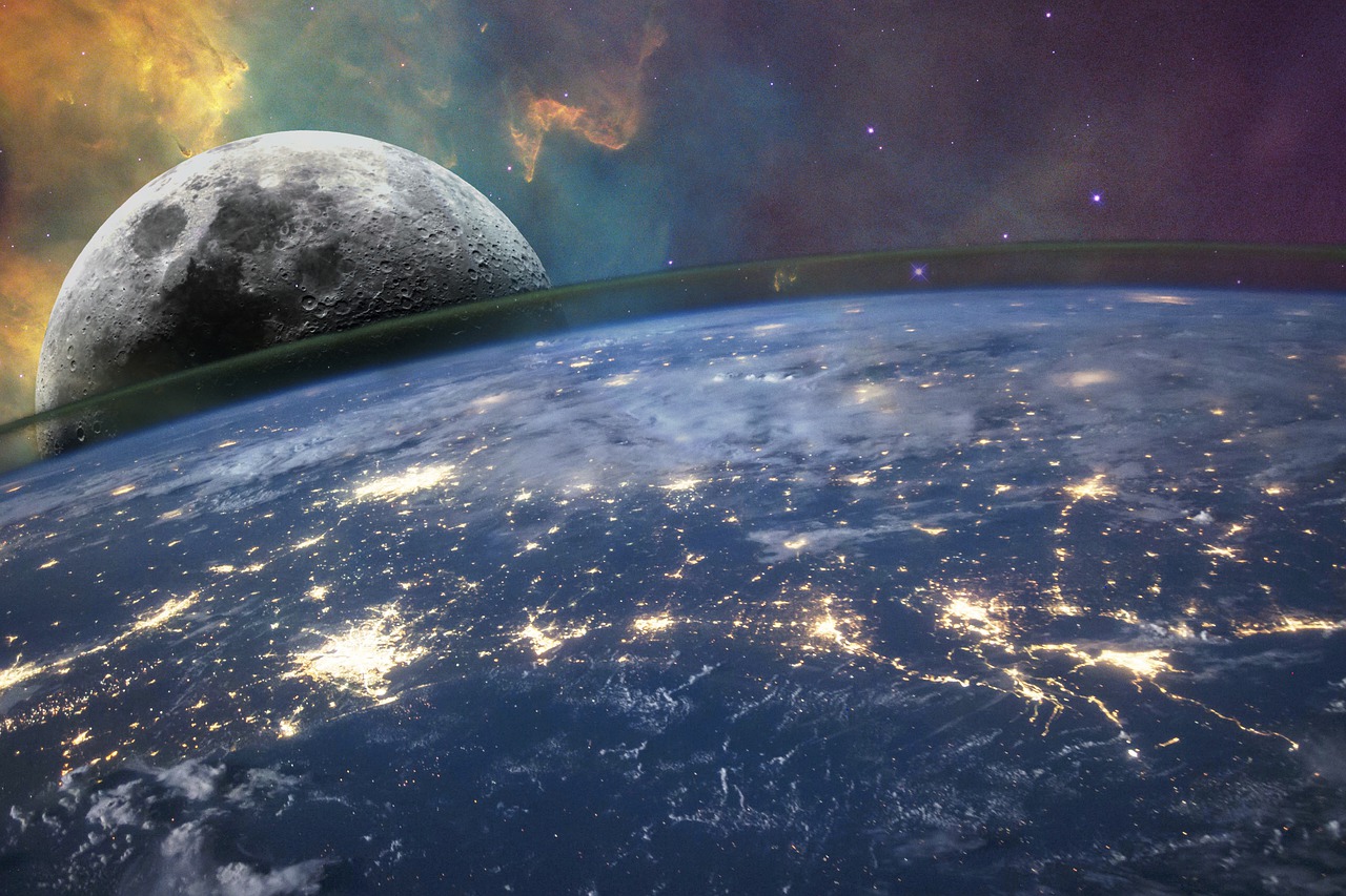 Planet Moon Space Earth Atmosphere - elbakan128 / Pixabay