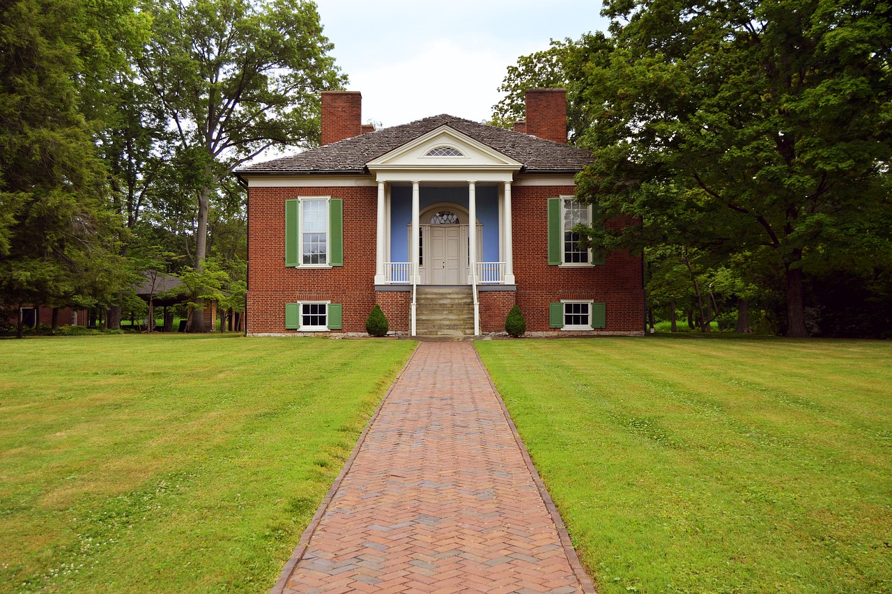 Plantation Mansion Big Large House  - quinntheislander / Pixabay