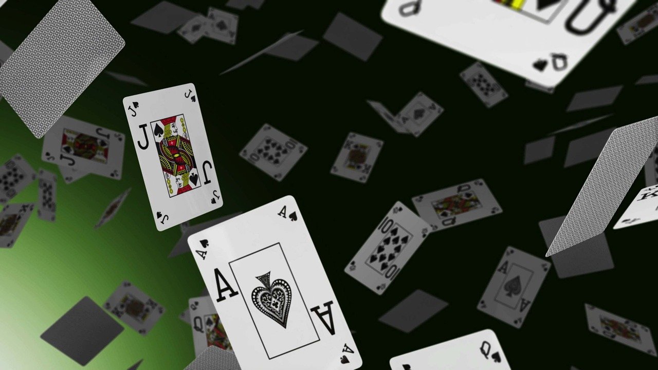 Poker Cards Casino Game Gambling - tommyvideo / Pixabay