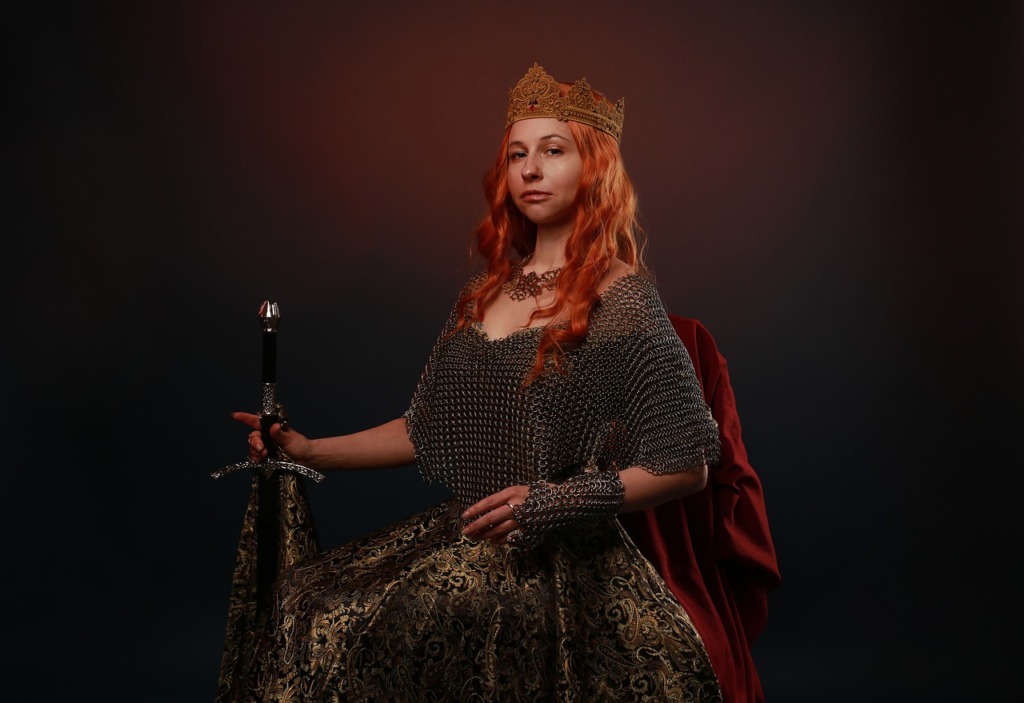 Queen Sword Middle Ages Portrait  - Victoria_Borodinova / Pixabay