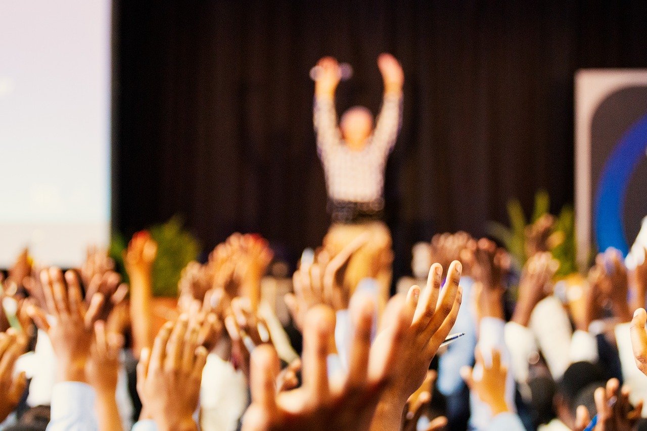 Quiz Business Conference Man  - JaimePLopes / Pixabay