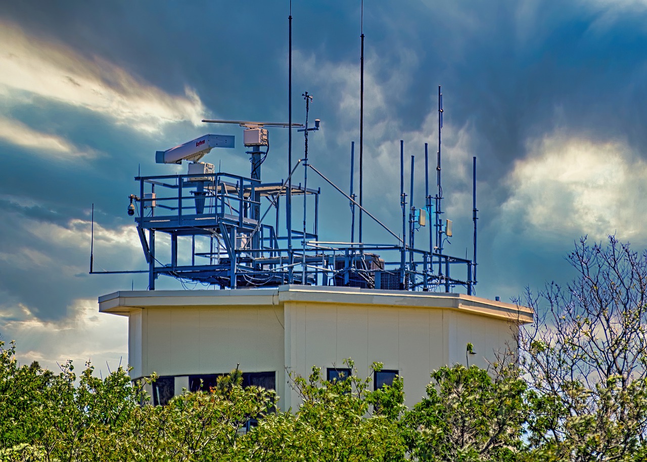 Radar Tracking Research Science - Engel9 / Pixabay