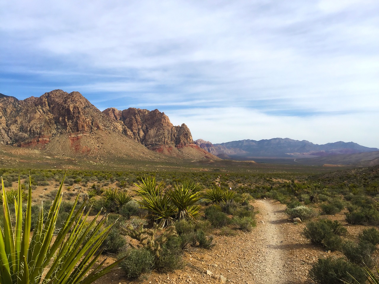 Red Rock Canyon National Park  - RaDragon / Pixabay