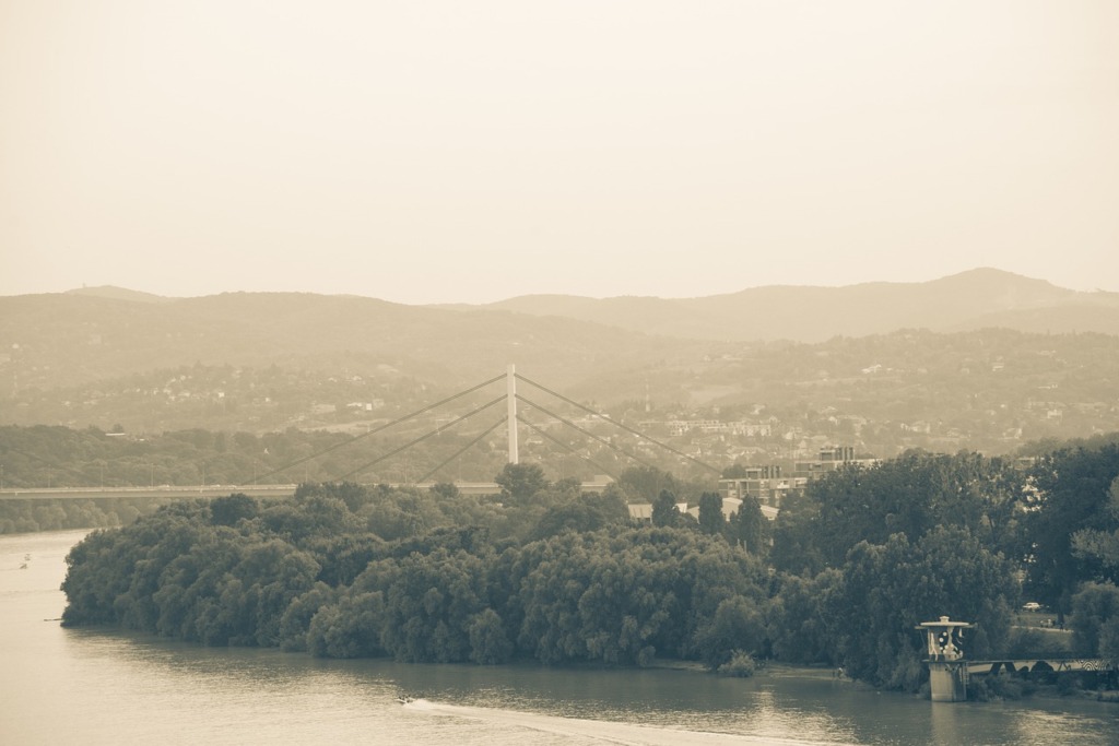River Bridge Smog Pollution Urban  - fotos1992 / Pixabay