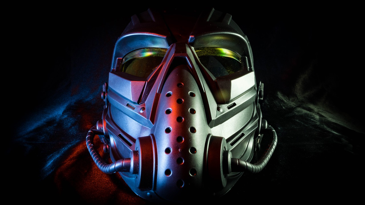 Robot Costume Fiction Character  - magocarlosyo / Pixabay