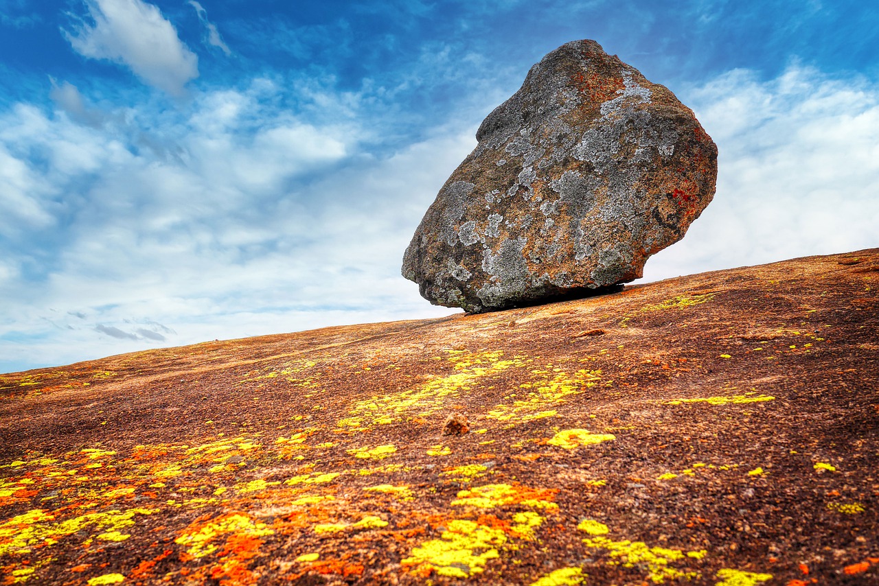 Rock Granite Rocky Mountain Sky  - fietzfotos / Pixabay