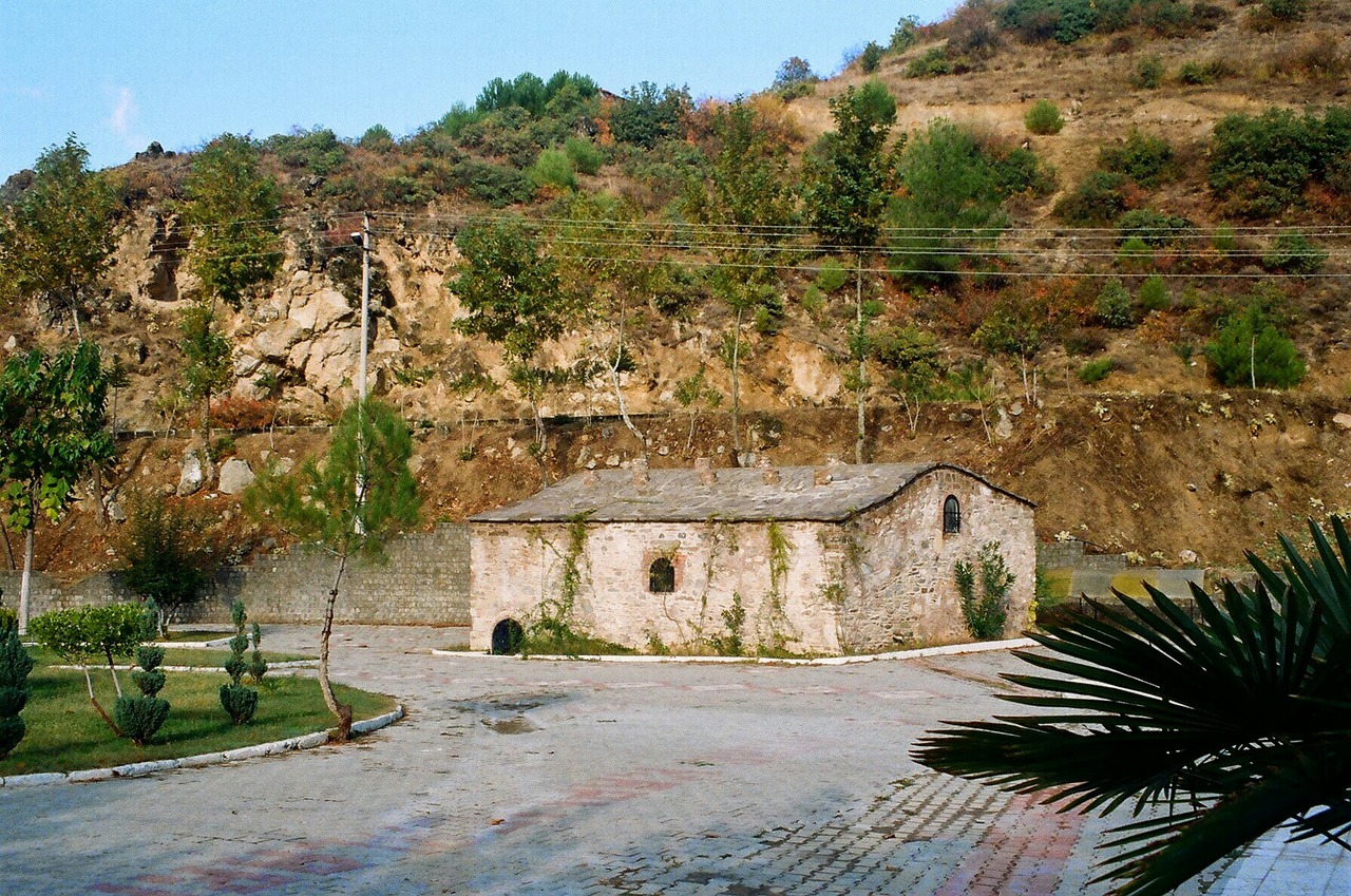 Roman Bath Building Monument - mehmetbozkurt04 / Pixabay