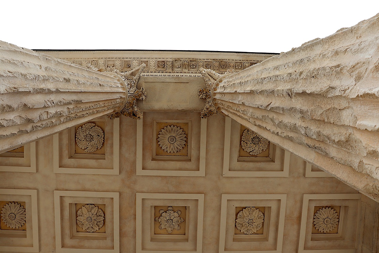 Roof Ceiling Column Art  - GAIMARD / Pixabay