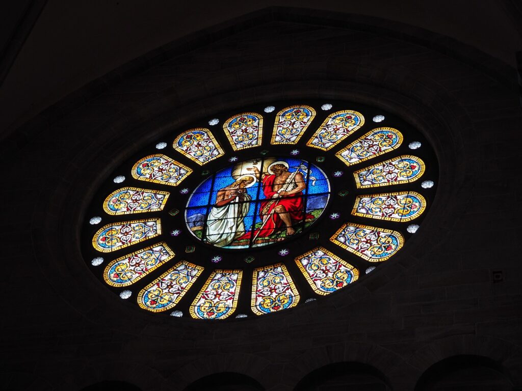Rose Window Window Stained Glass  - Hans / Pixabay