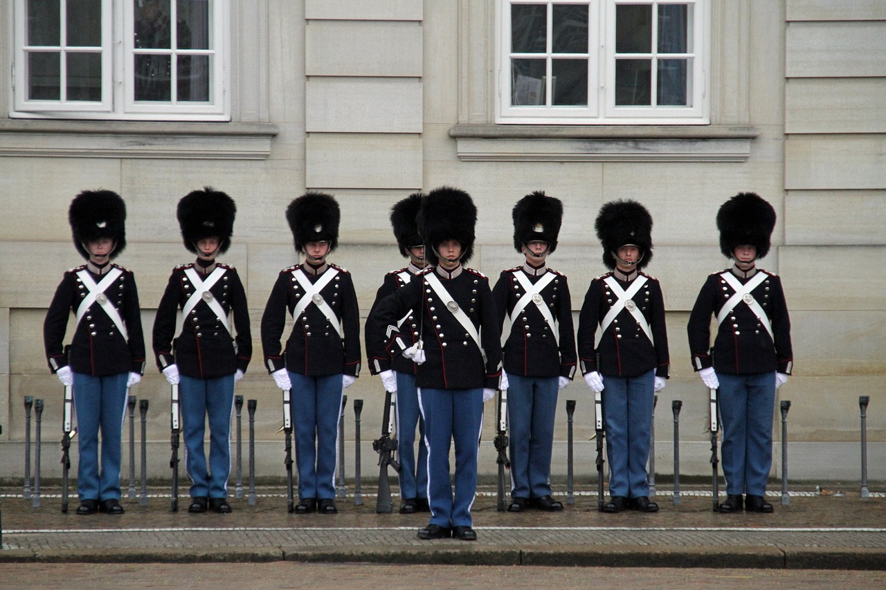 Royal Guards Copenhagen Palace - MonicaVolpin / Pixabay