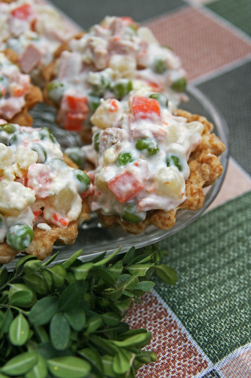 Russian Salad Puff Pastry Cups Macro  - perovict / Pixabay