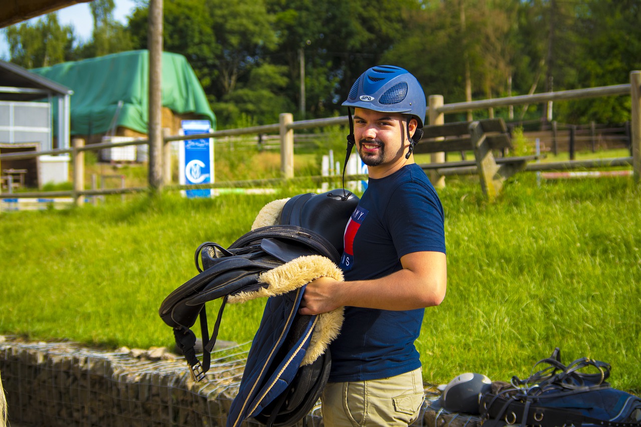 Saddle Horse Riding Man Ranch - bertin23 / Pixabay