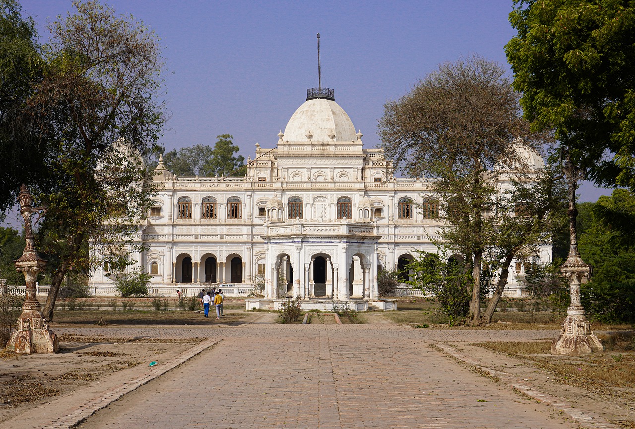 Sadiq Garh Palace Palace Landmark  - u_q42994msvw / Pixabay