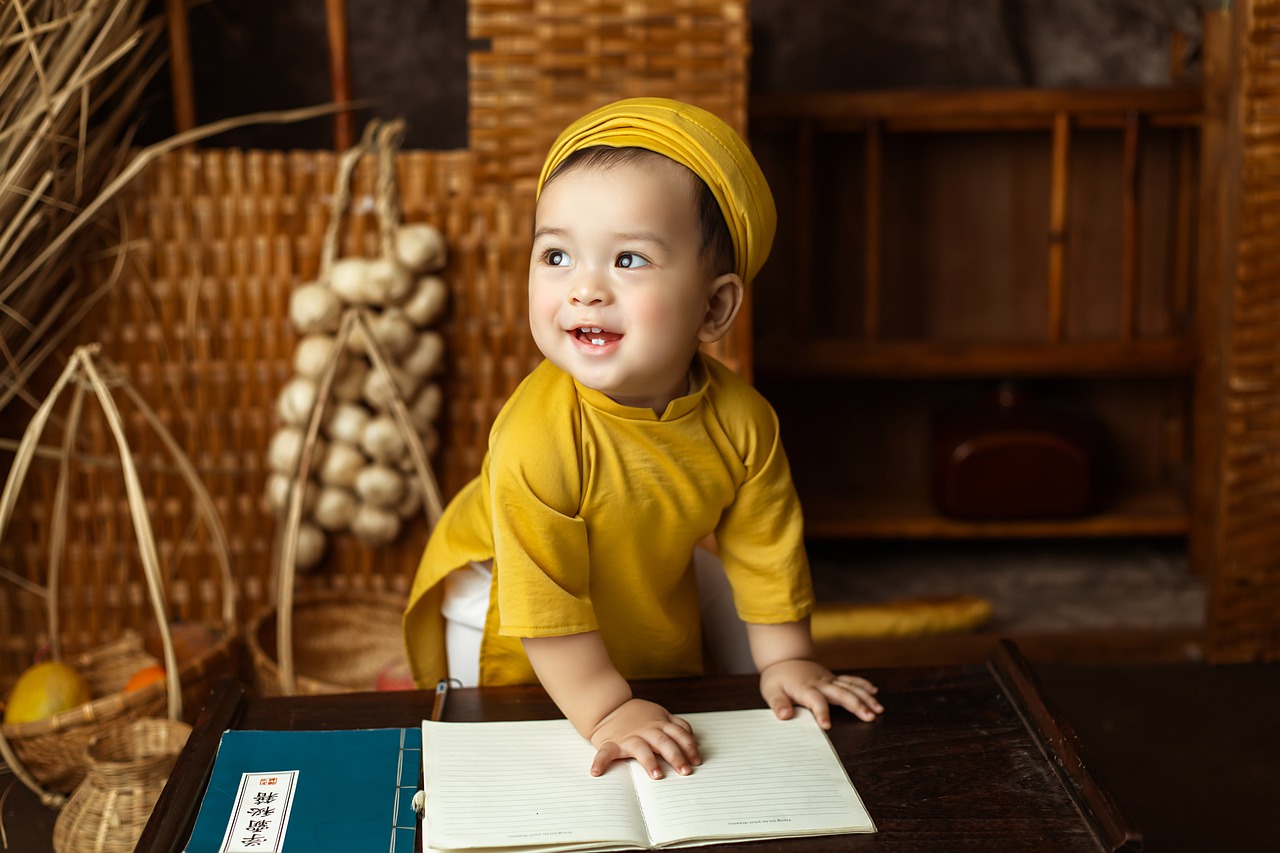 Saigon Vietnam Young Fun People - bongbabyhousevn / Pixabay