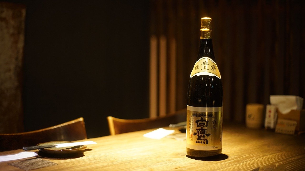 Sake Japan Cuisine And The Wind  - quintonwu / Pixabay