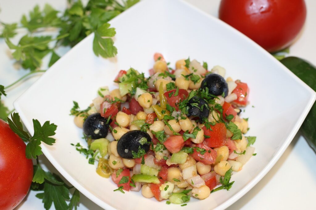 Salad Chickpeas Vegan Healthy  - Veganamente / Pixabay