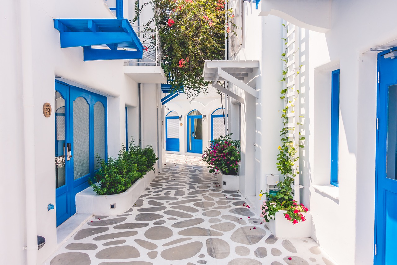 Santorini Houses Architecture - trantanvp99 / Pixabay
