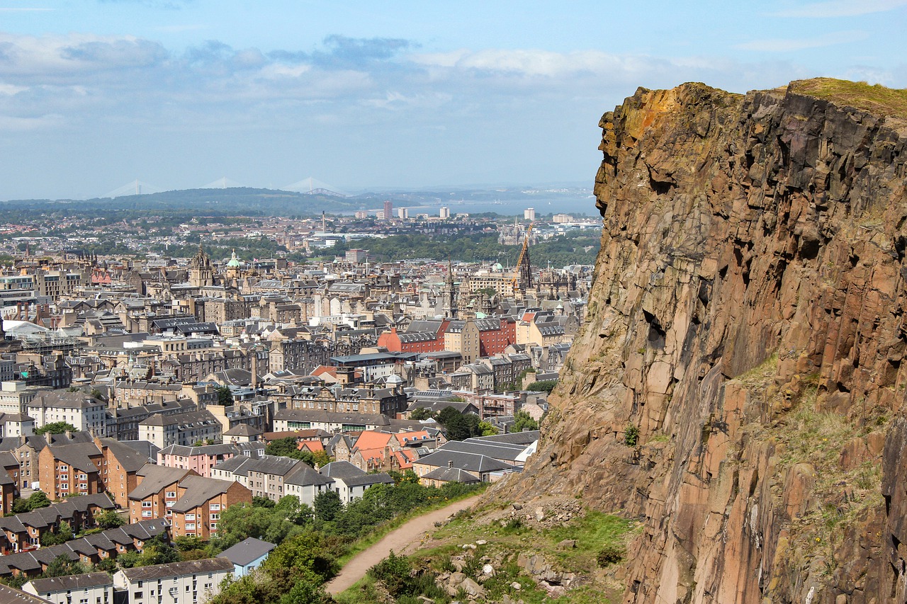 Scotland Arthur S Seat City - jprak / Pixabay